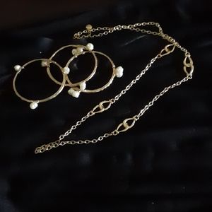 Lis Claiborne set of chain necklace and bangles